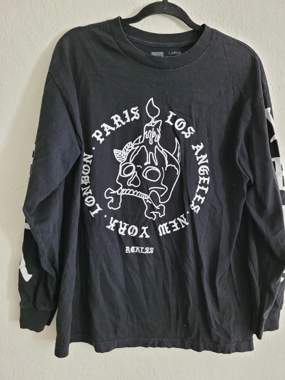 Black Graphic Long-Sleeve Tee Yng Rcklss